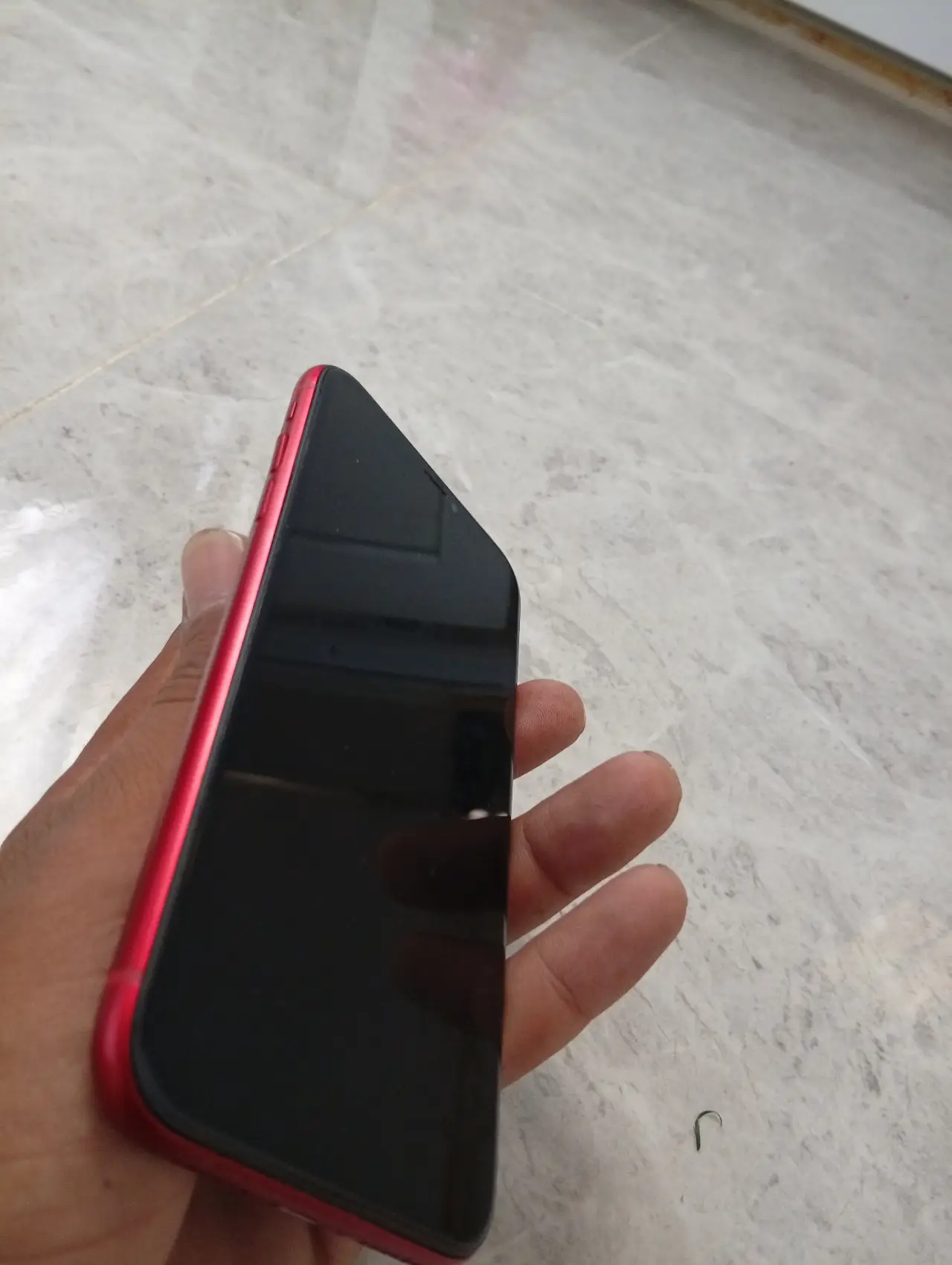 Apple iPhone XR — 180,000 د.ع