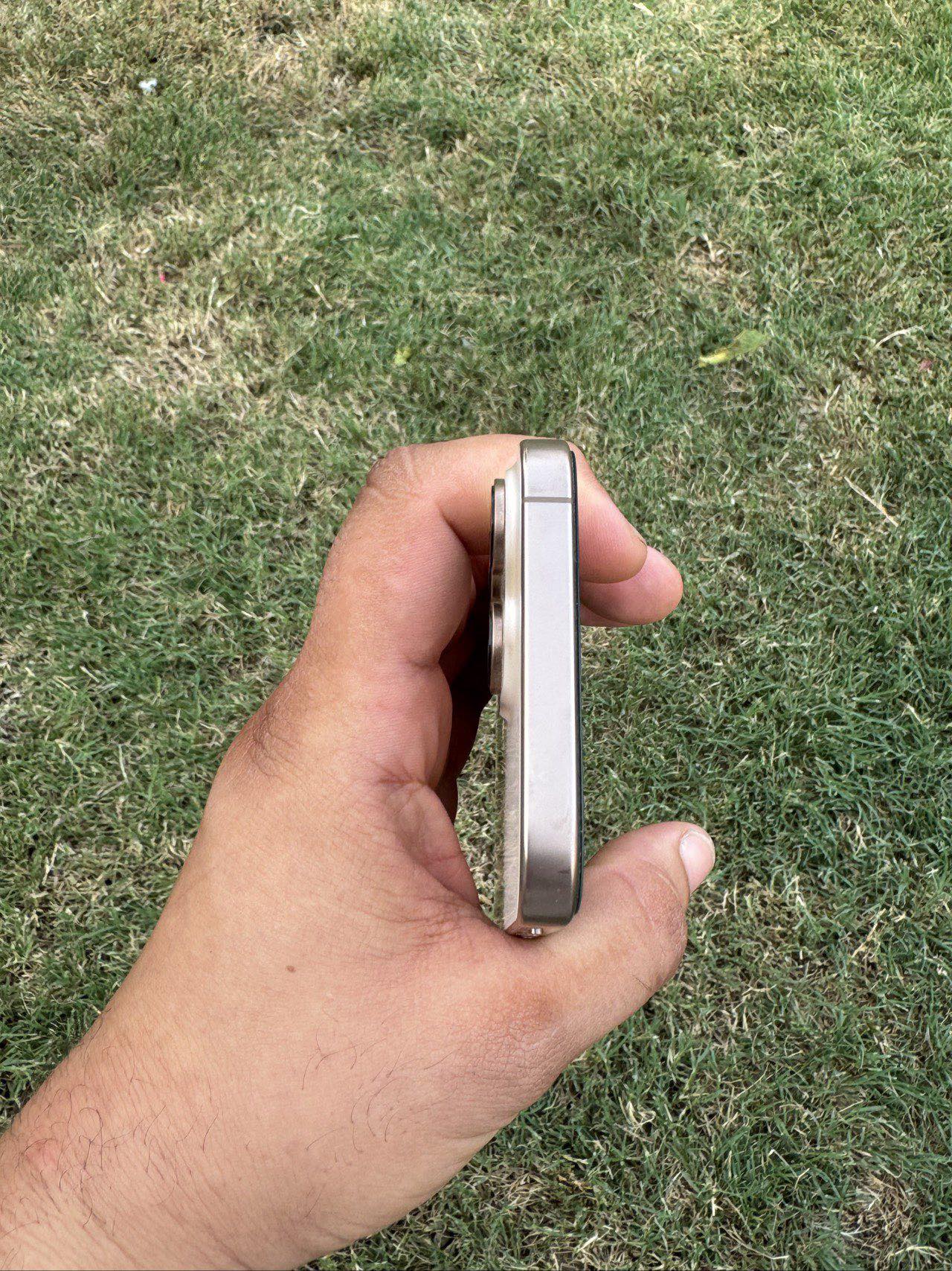 Apple iPhone 16 Pro Max — 1,400,000 د.ع