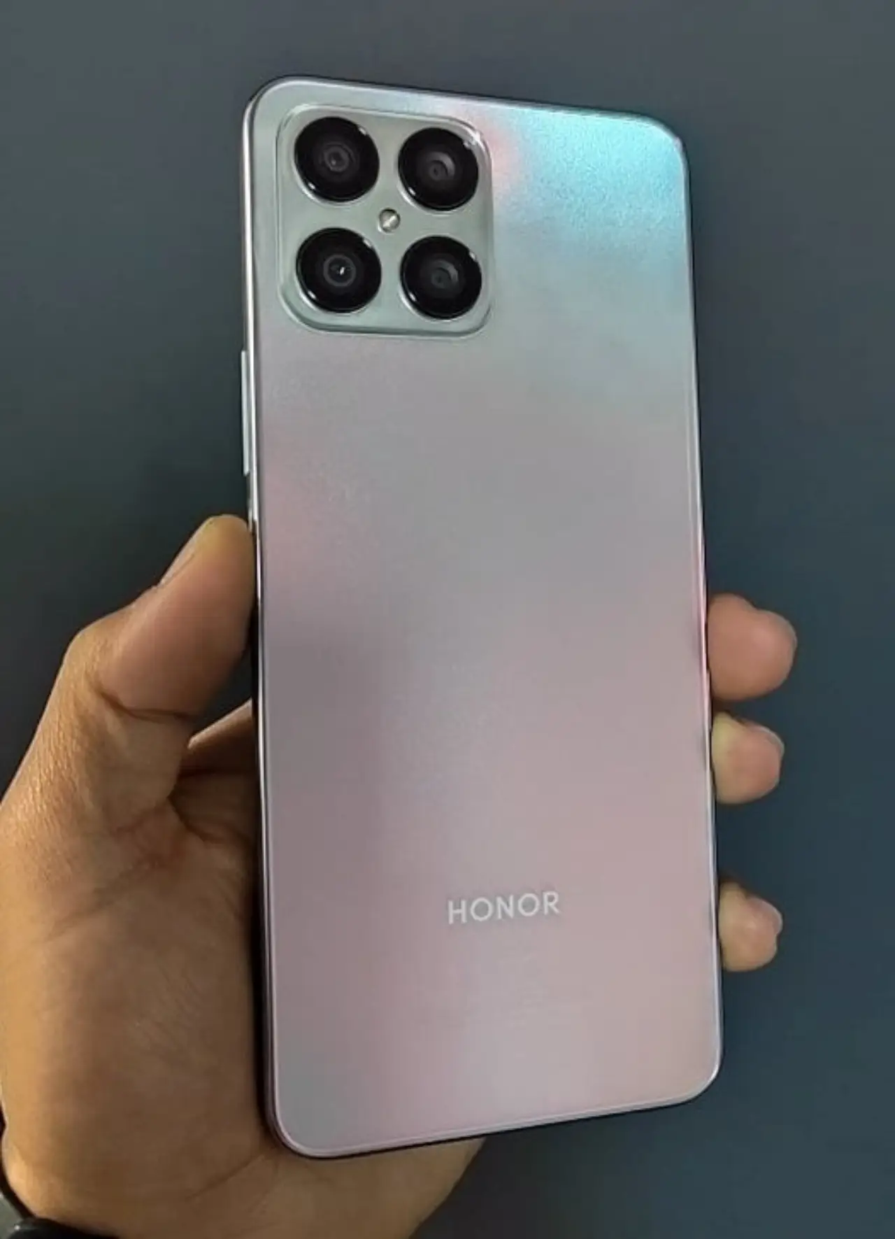 Honor X8 — 175,000 د.ع