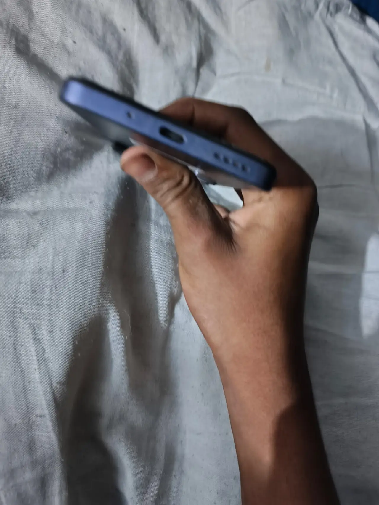 Realme C75x — 225,000 د.ع