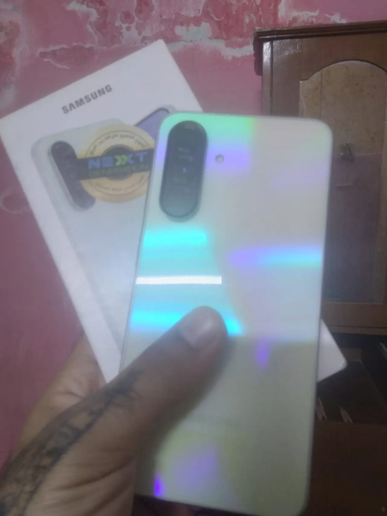 Samsung سامسونج — 350,000 د.ع