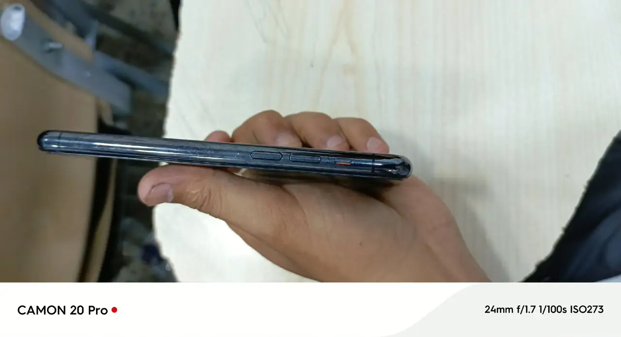 Apple iPhone 11 Pro — 250,000 د.ع