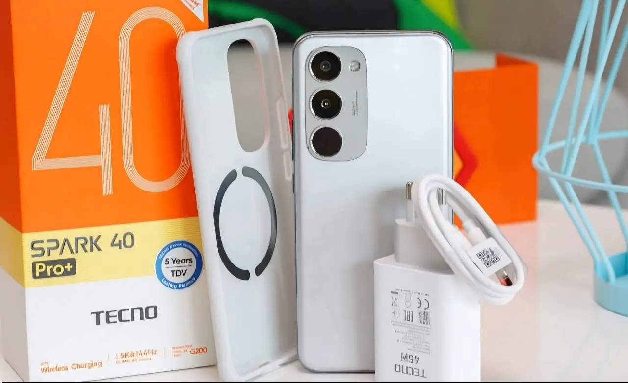 Tecno Spark 40 Pro+ — 280,000 د.ع