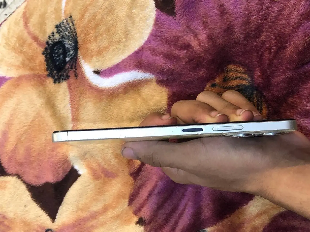 Realme c53 — 200,000 د.ع