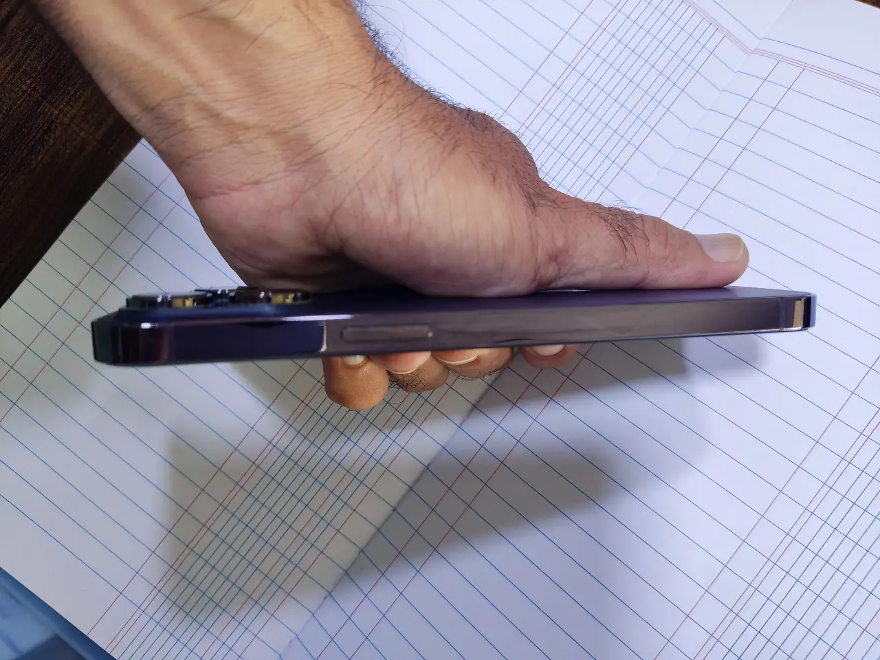Apple iPhone 14 Pro Max — 900,000 د.ع