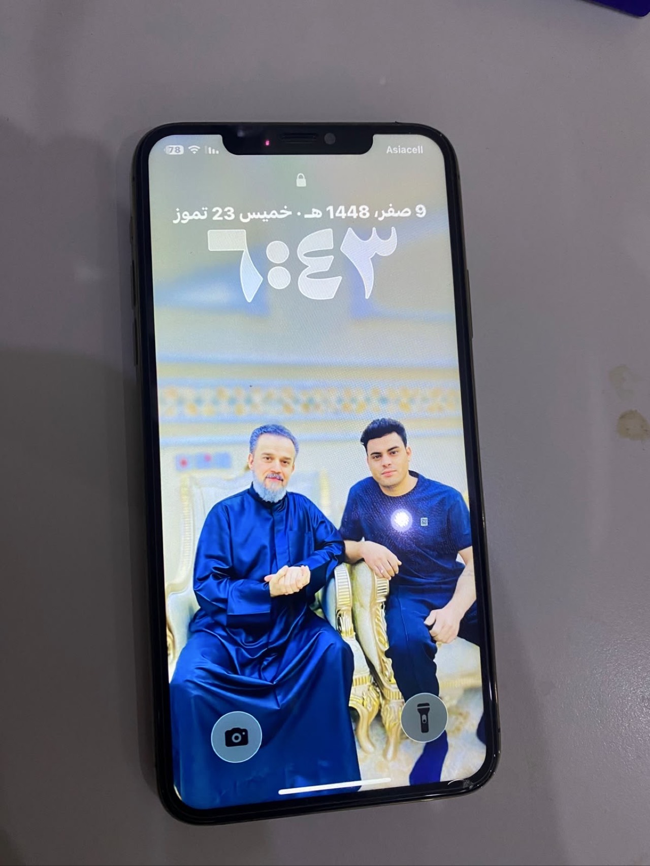 Apple 11 pro max — 350,000 د.ع
