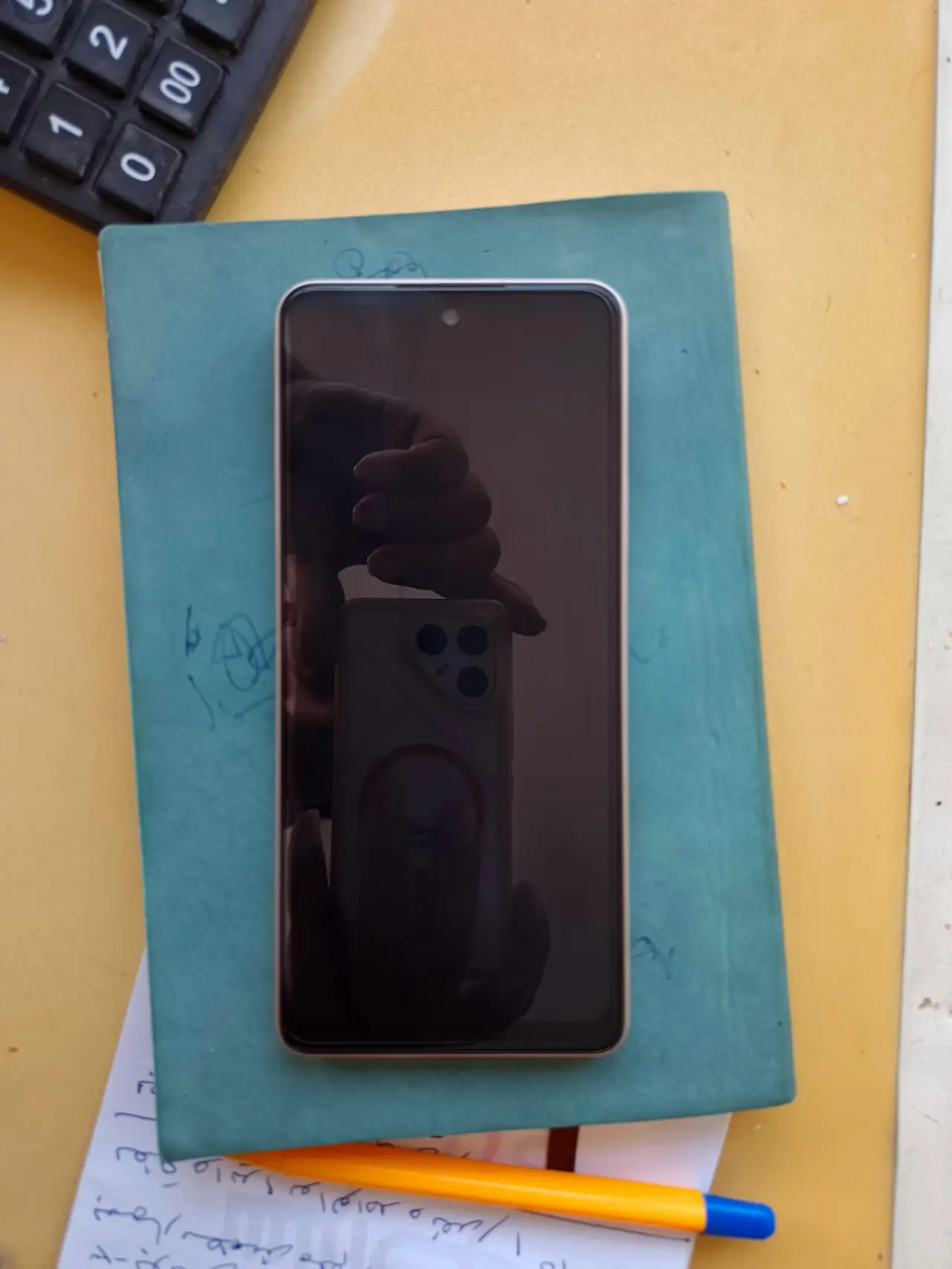 Xiaomi pOVA — 450,000 د.ع