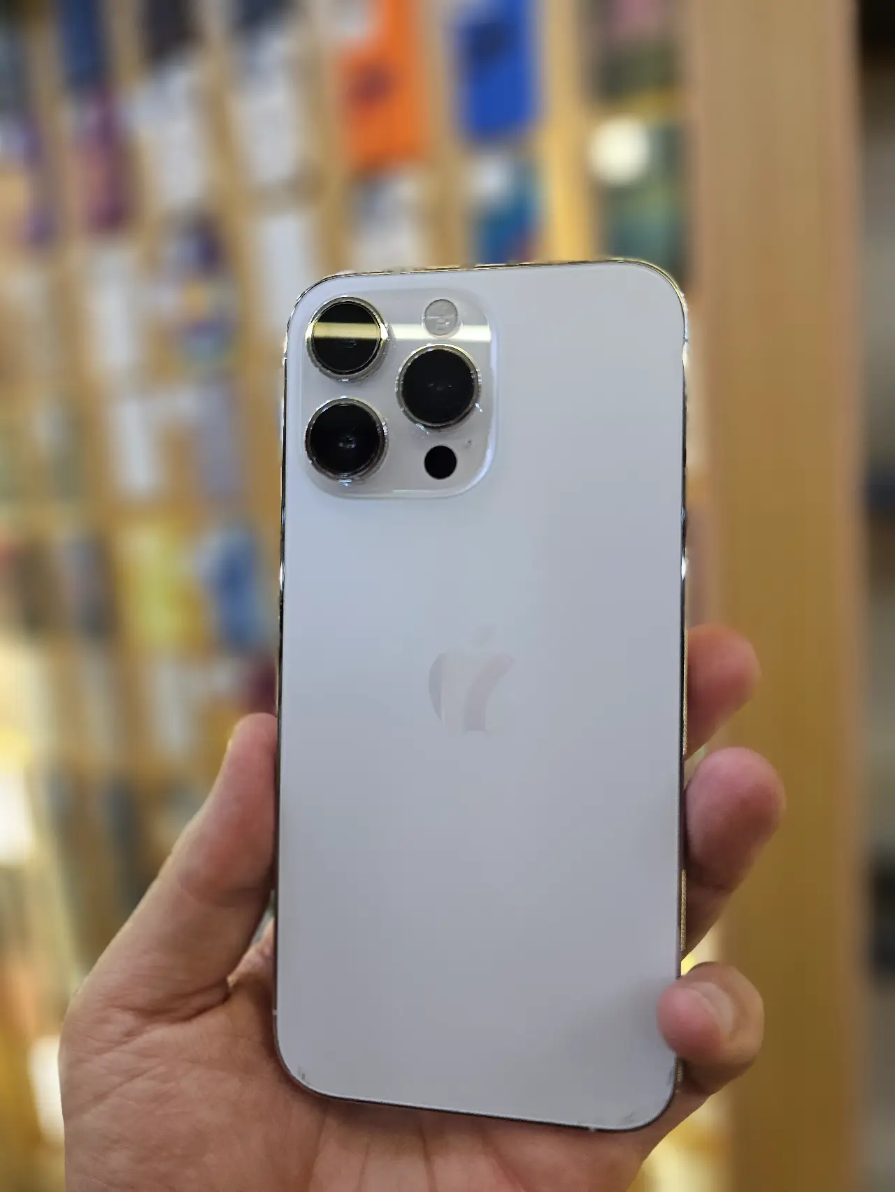 Apple iPhone 13 Pro Max — 740,000 د.ع